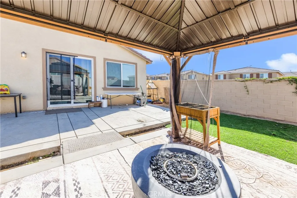 13074 Rosamond Court, Hesperia, California 92344 home-pic-30